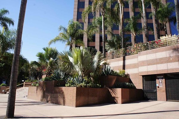 Figueroa Plaza - 4