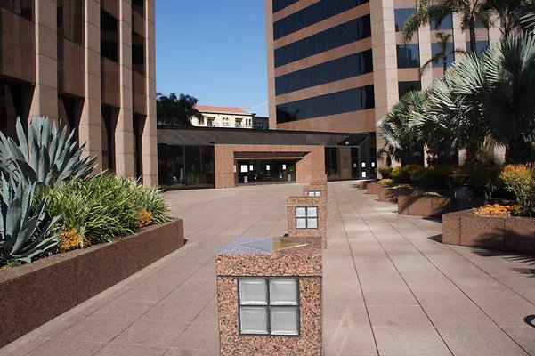 Figueroa Plaza - 9