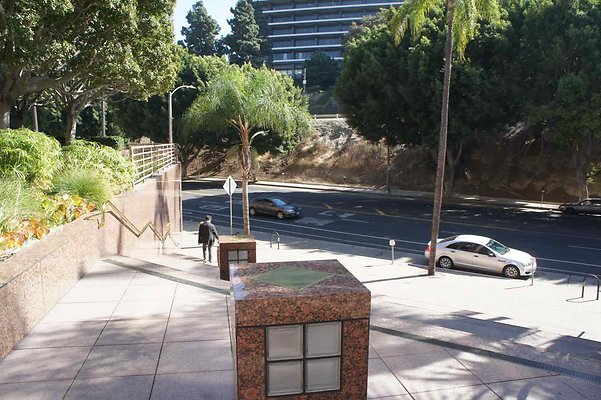 Figueroa Plaza - 25