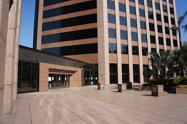 Figueroa Plaza - 10