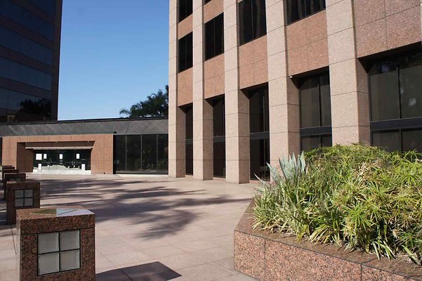 Figueroa Plaza - 24