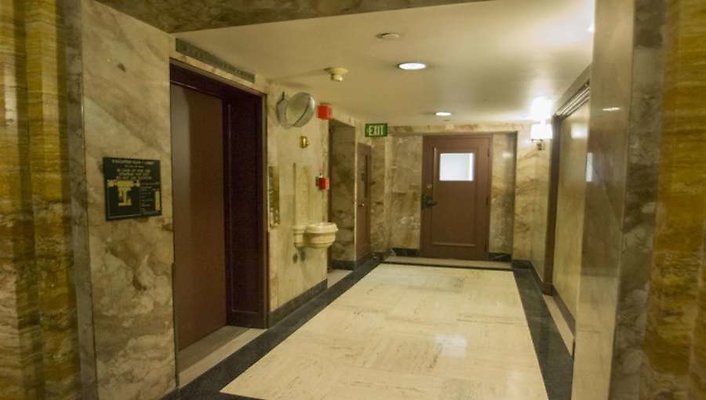 One-Bunker-Hill-Lobby-18-900