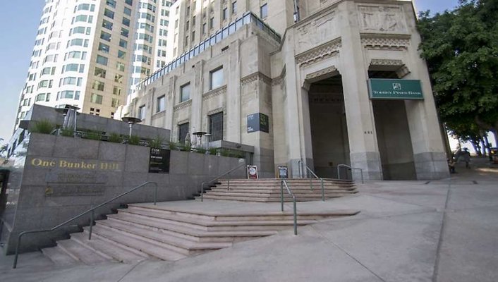 LAW FIRM LOBBY -LA 601 W  5TH STREET