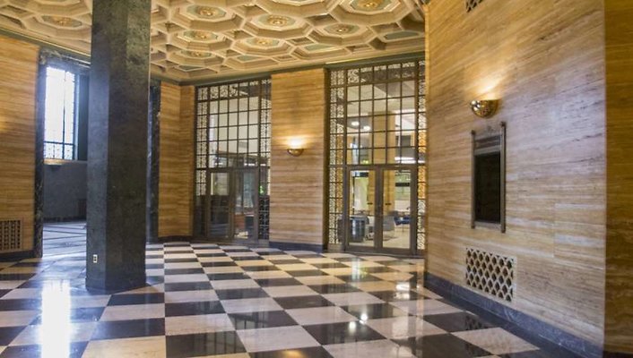 One-Bunker-Hill-Lobby-11-1-900