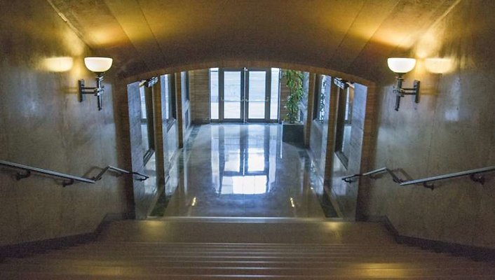 One-Bunker-Hill-Lobby-46-900