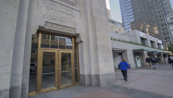 One-Bunker-Hill-Lobby-53-900