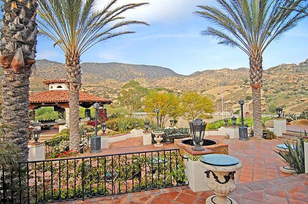 Villa 14 Gazebo Patio-900