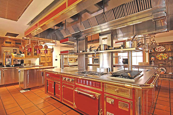 Villa 42 Kitchen