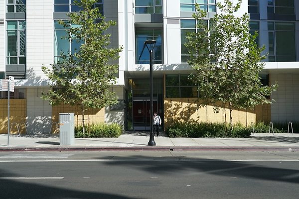 LA 427 W. 5TH STREET